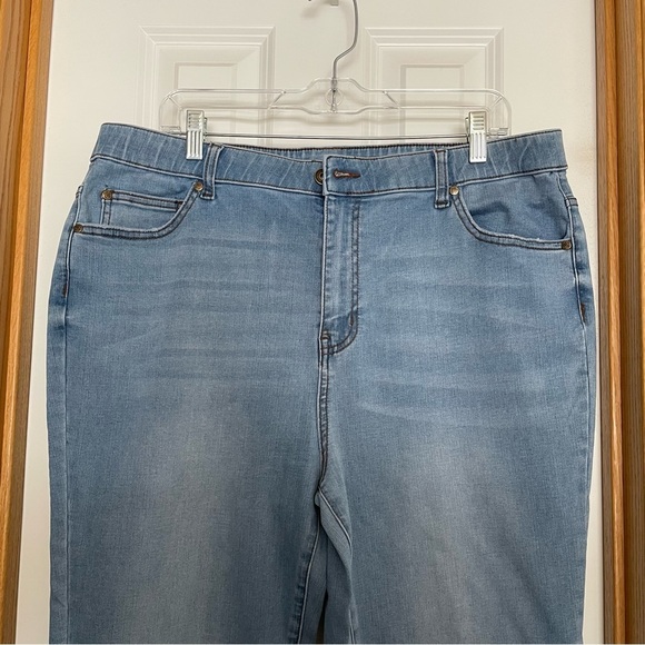 Matilda Jane Light Wash Straight Leg Jeans Size 16 - Picture 3 of 10